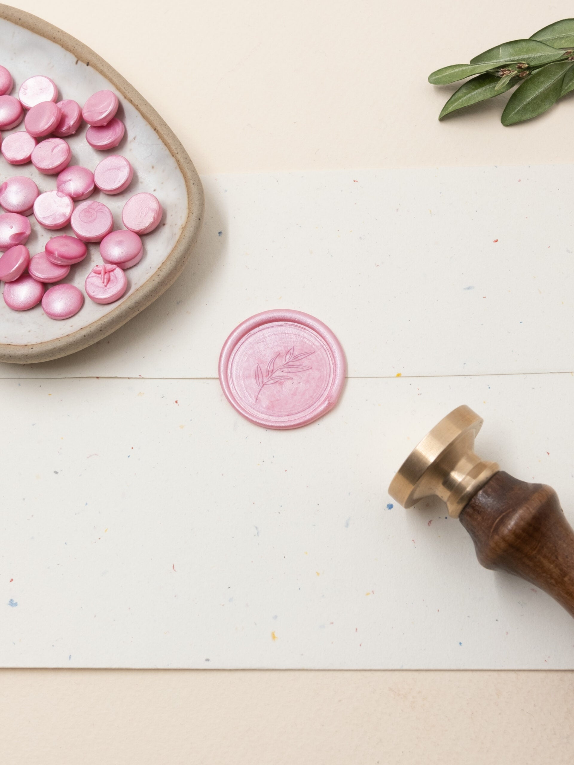 Κερί Βουλοκέρι σε χάντρες Magenta