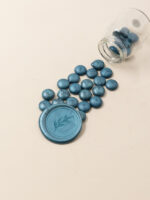 Κερί Βουλοκέρι σε χάντρες Pearl Electric Blue (32 κομματάκια) Βουλοκέρι σε χάντρες σφραγιδα